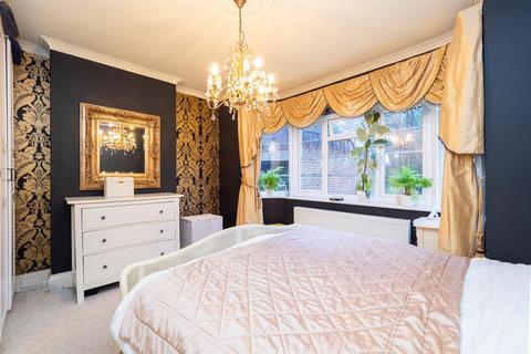 9 Grove Avenue, Sutton, SM1 2DA