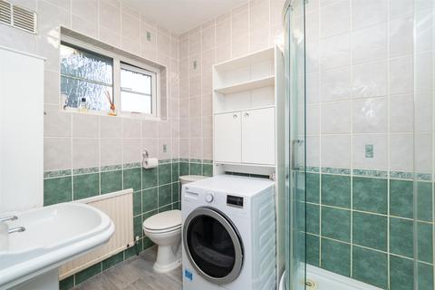 9 Grove Avenue, Sutton, SM1 2DA