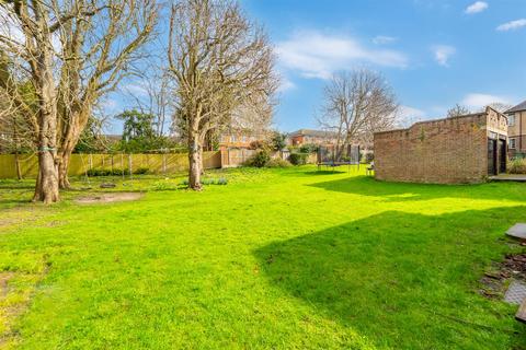 9 Grove Avenue, Sutton, SM1 2DA
