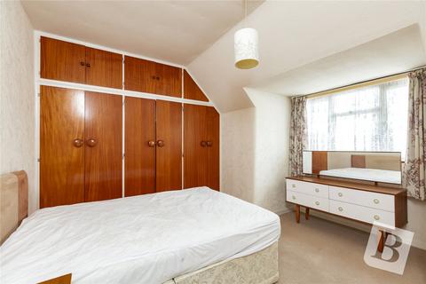 2 bedroom terraced house for sale, Becontree Avenue, Dagenham, RM8