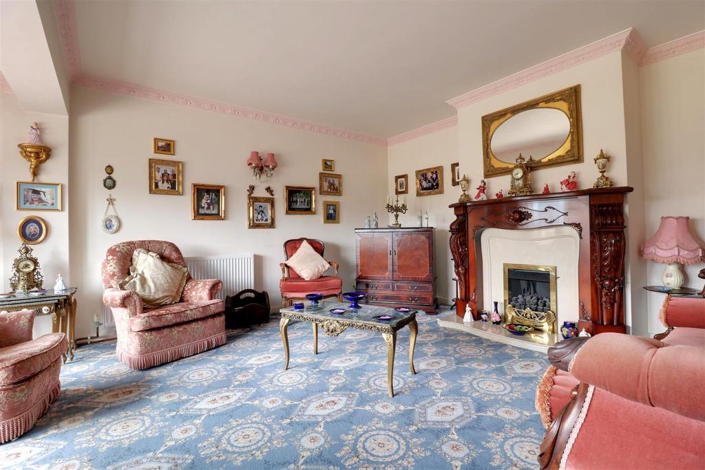 IMG 8572-IMG 8574.jpg