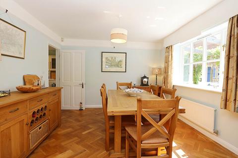4 bedroom detached house for sale, Blandys Lane, Upper Basildon
