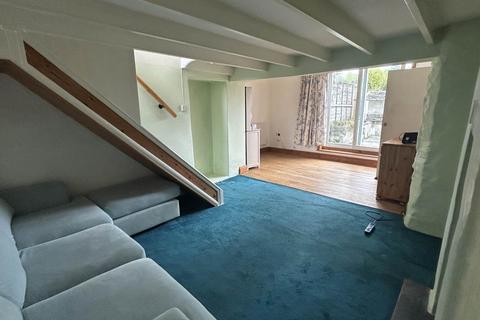 3 bedroom semi-detached house to rent, Atlantic Road, Delabole