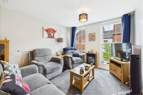 2 bedroom flat for sale, Wedgewood Street, Aylesbury, Buckinghamshire