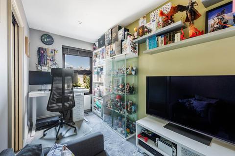 Flat 2, 18 Adelaide Terrace, Brentford, TW8 9PQ