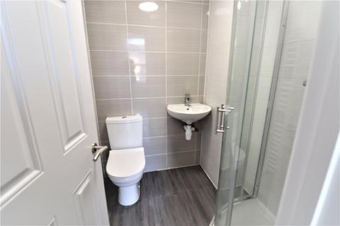 Apartment to rent, West Hendon Broadway, London NW9