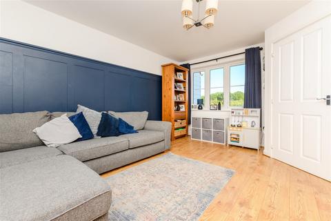 76 Ellingham View, Dartford, DA1 5SZ