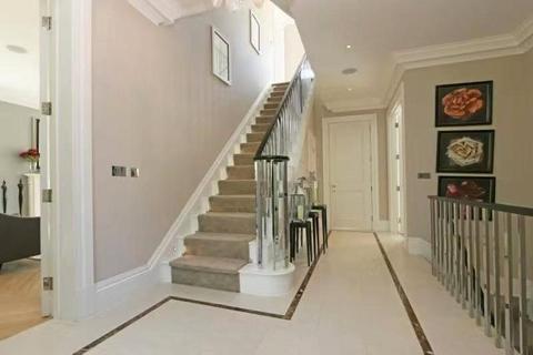 5 bedroom townhouse to rent, Copse Hill, London, SW20