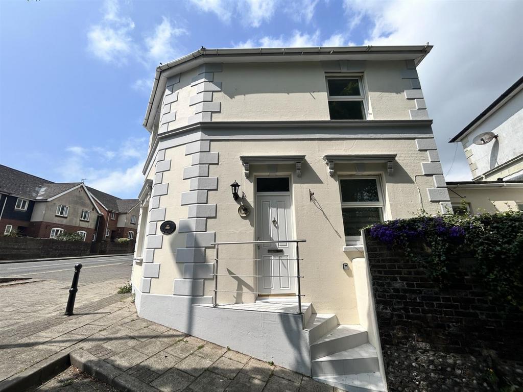 01323 438506