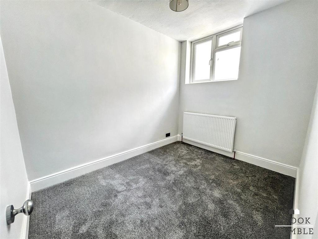 01323 438506