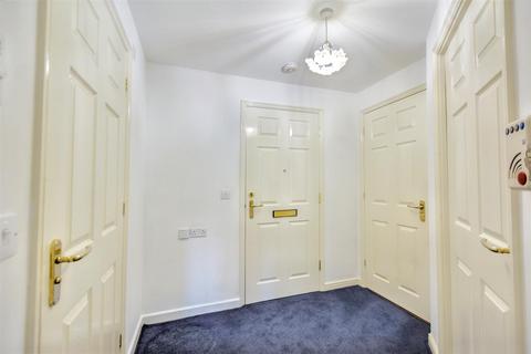 1 bedroom apartment for sale, Hartwell Court, Church Street, Eastwood
