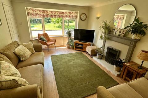4 bedroom detached house for sale, Queenswood Drive, Hampton Dene, Hereford, HR1