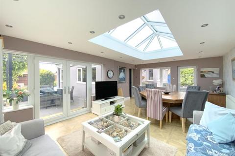 3 bedroom detached bungalow for sale, College Avenue, Scartho