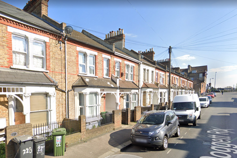 1 bedroom flat to rent, Dogget Road, Catford SE6