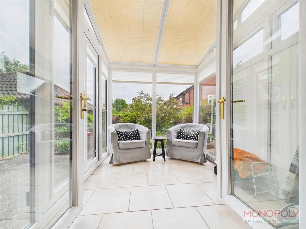 CAM01943 G0-PR0449-STILL005.jpg