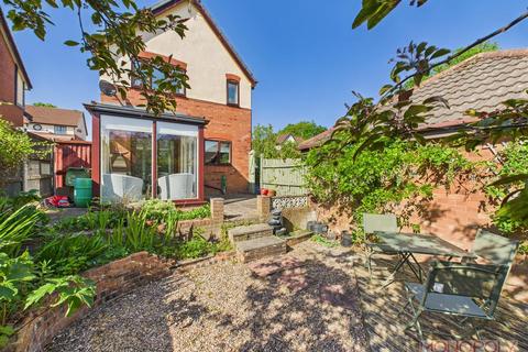 3 bedroom detached house for sale, Daisy Bank Close, Foxwood, Wrexham