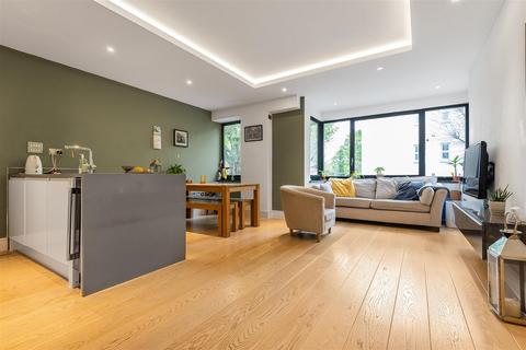 2 bedroom apartment to rent, 67-69 Maple Road, Surbiton KT6