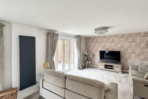 4 bedroom detached house for sale, Northumberland Road, Norlands Green, Widnes
