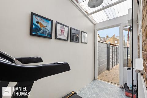 31 Townmead Road, Waltham Abbey, EN9 1RP