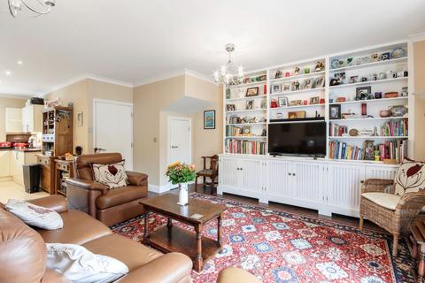 4 bedroom terraced house for sale, Tekram Close, Edenbridge