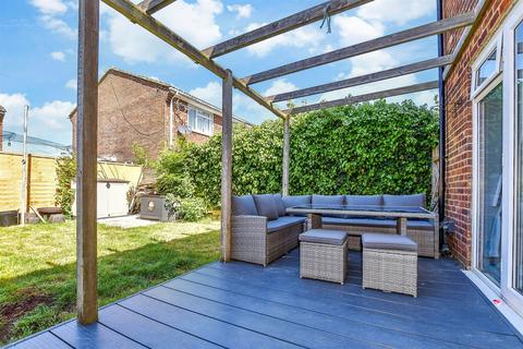 36 Copperfields, Lydd, Romney Marsh, TN29 9UT