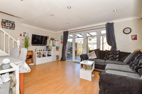 36 Copperfields, Lydd, Romney Marsh, TN29 9UT