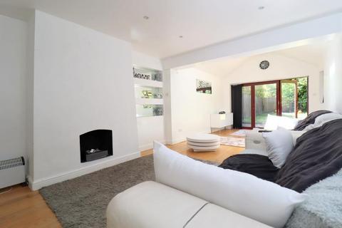 3 bedroom detached house for sale, Barton Road, Luton