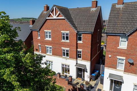 4 bedroom semi-detached house for sale, Burton Street, Market Harborough LE16