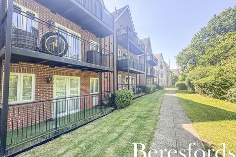 2 bedroom apartment for sale, Leaf Hill Drive, Romford, RM3