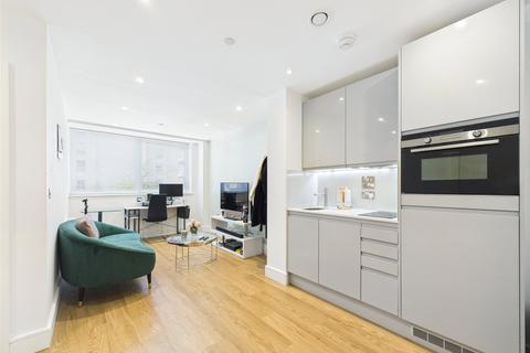 1 bedroom flat for sale, South Street, Romford RM1