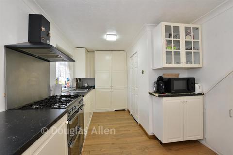 undefined, Curling Tye, Basildon, Essex