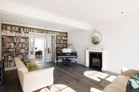 8 Furlong Road, London, N7 8LS
