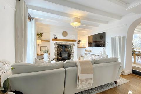 4 bedroom end of terrace house for sale, Rhodewood Cottage, St Brides Hill, Saundersfoot