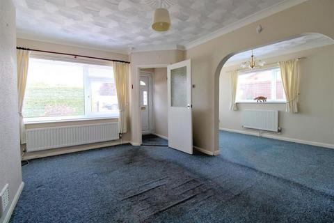 2 bedroom detached bungalow for sale, South Moor Drive, Heacham, King's Lynn, Norfolk, PE31 7BW