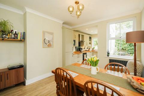 7 Edgebrook Road, Sheffield, S7 1SG