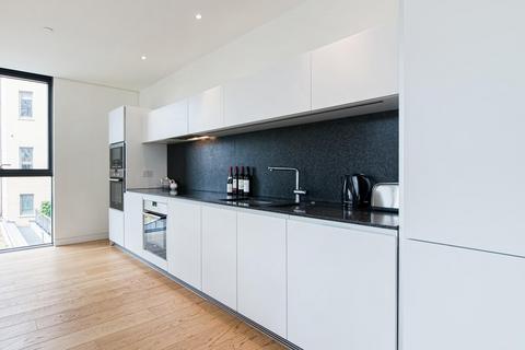 3 bedroom flat to rent, NEO Bankside, 50 Holland Street, Southbank, London, SE1
