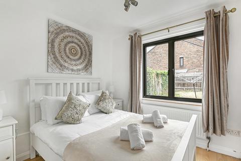 undefined, Gateway, Surrey KT13