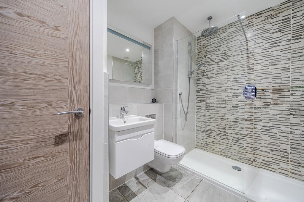 Ensuite Shower Room