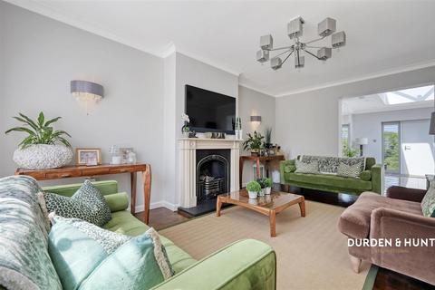 4 bedroom detached house for sale, Nursery Road, Loughton, IG10
