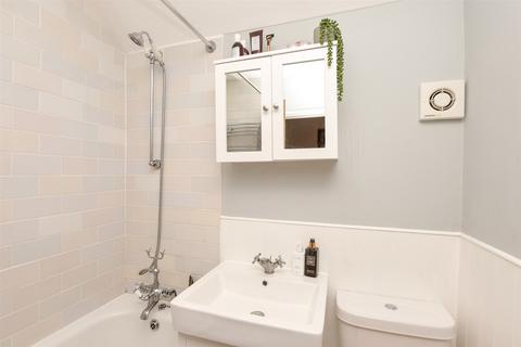 2 bedroom terraced house for sale, New Road, Smallfield RH6