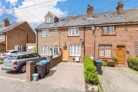 2 bedroom terraced house for sale, New Road, Smallfield RH6