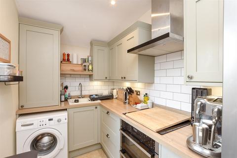 2 bedroom terraced house for sale, New Road, Smallfield RH6