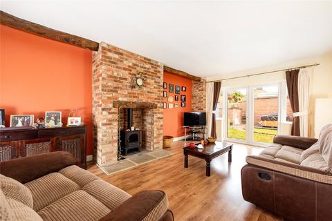 4 bedroom bungalow for sale, Church Lane, Bugbrooke, Northamptonshire, NN7