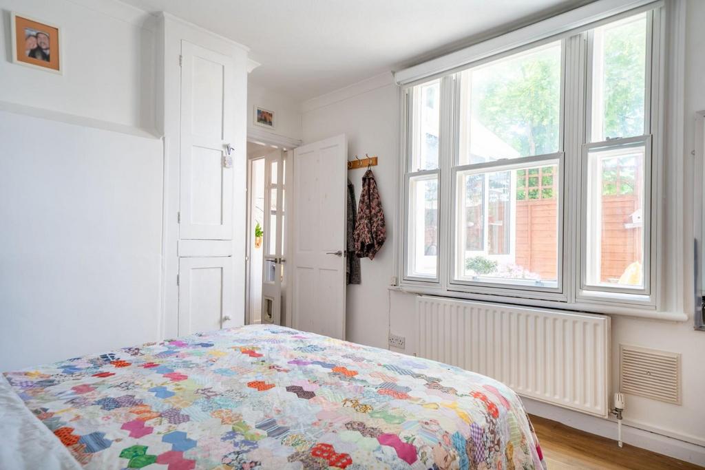 15-web-or-mls-1 HOVE PARK VILLAS FINISHED EDITS-16