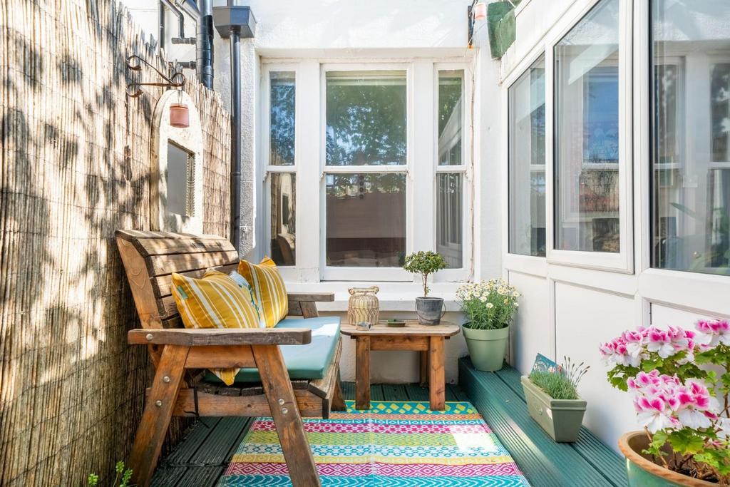 5-web-or-mls-1 HOVE PARK VILLAS FINISHED EDITS-6.J