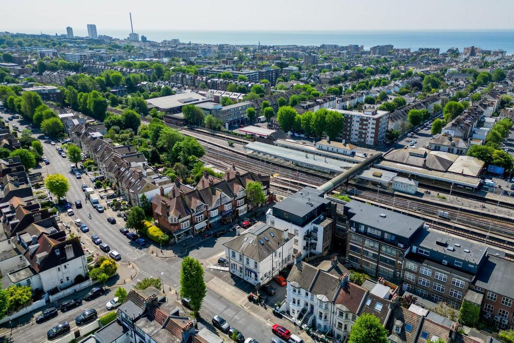 31-web-or-mls-1 HOVE PARK VILLAS FINISHED EDITS-38