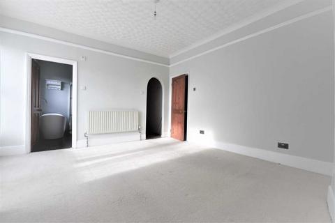 2 bedroom maisonette for sale, Thames Road, Chiswick, Chiswick