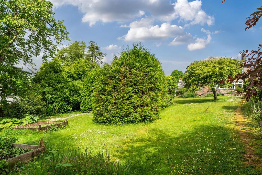 Lower Gardens