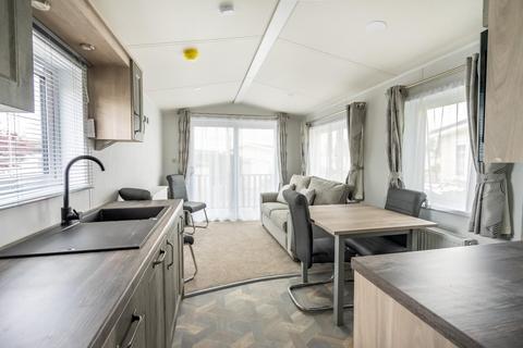 1 bedroom park home for sale, Elm Avenue, Acaster Malbis, York