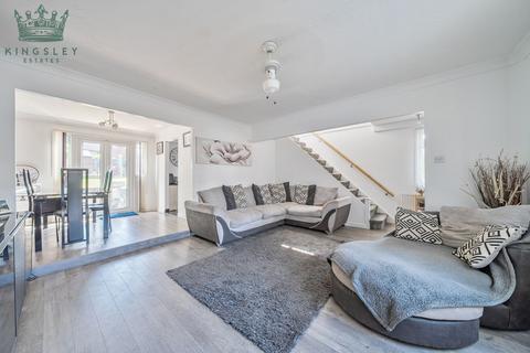 undefined, Trevose Way, Watford, WD19